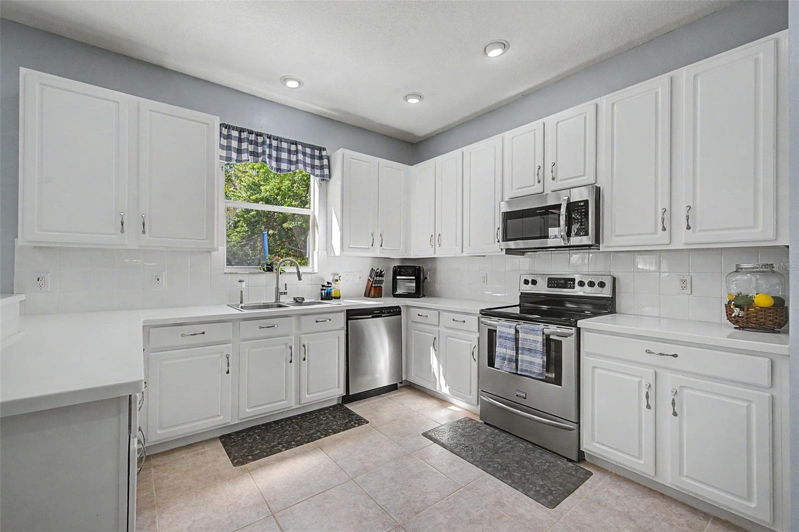 Kitchen - 19266 FISHERMANS BEND DR, LUTZ