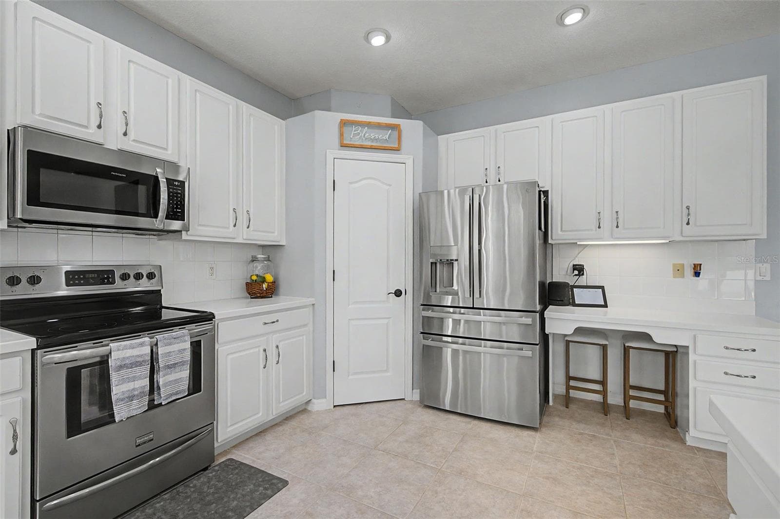 Kitchen - 19266 FISHERMANS BEND DR, LUTZ