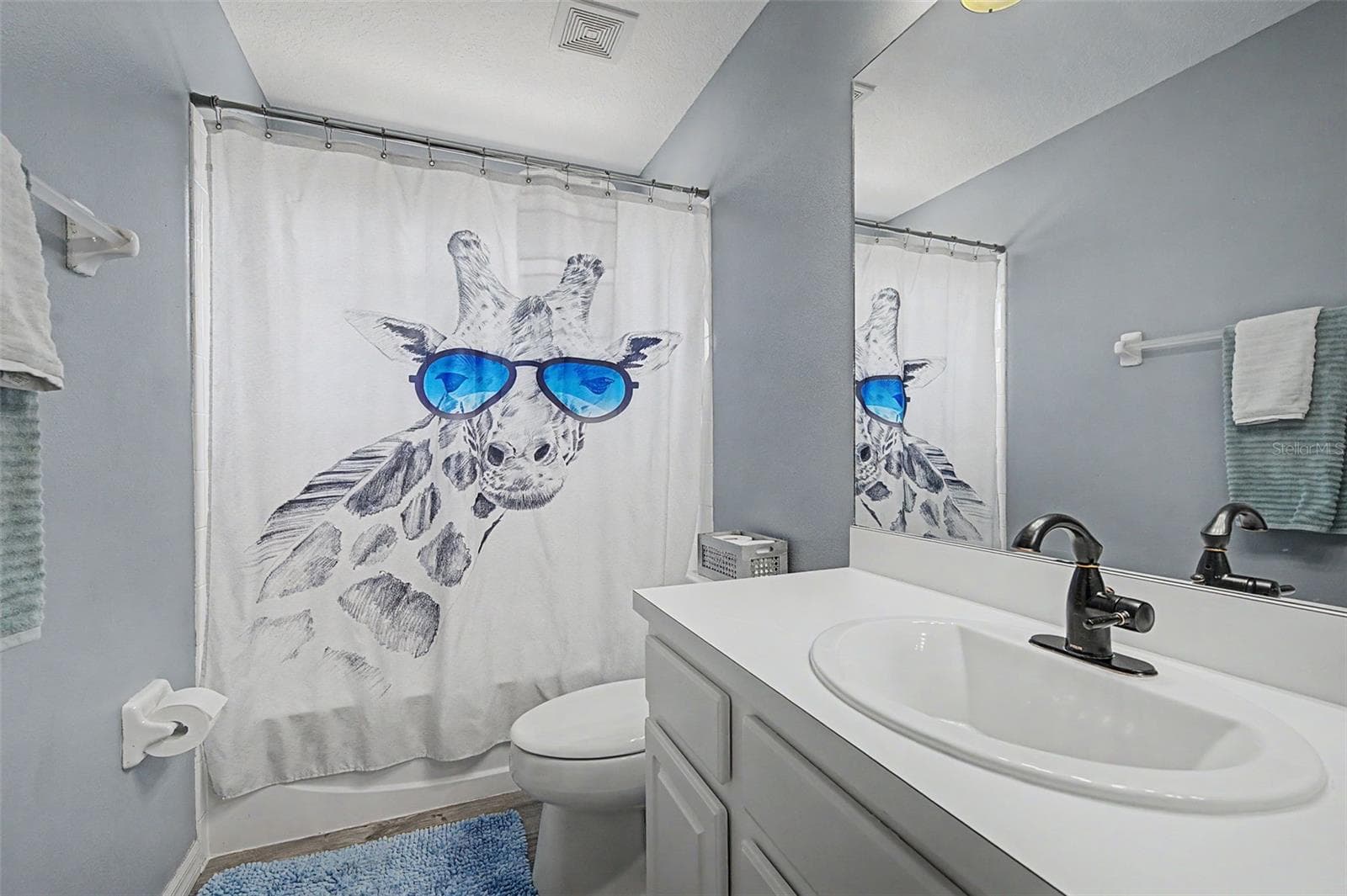3rd Full Bathroom - 19266 FISHERMANS BEND DR, LUTZ
