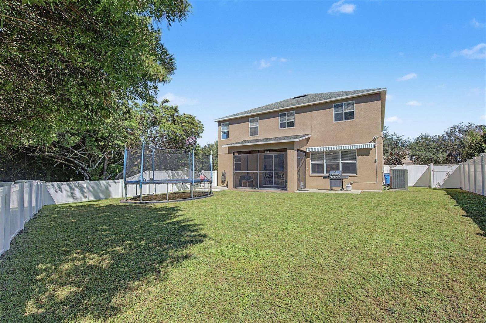 Fenced-In Backyard - 19266 FISHERMANS BEND DR, LUTZ