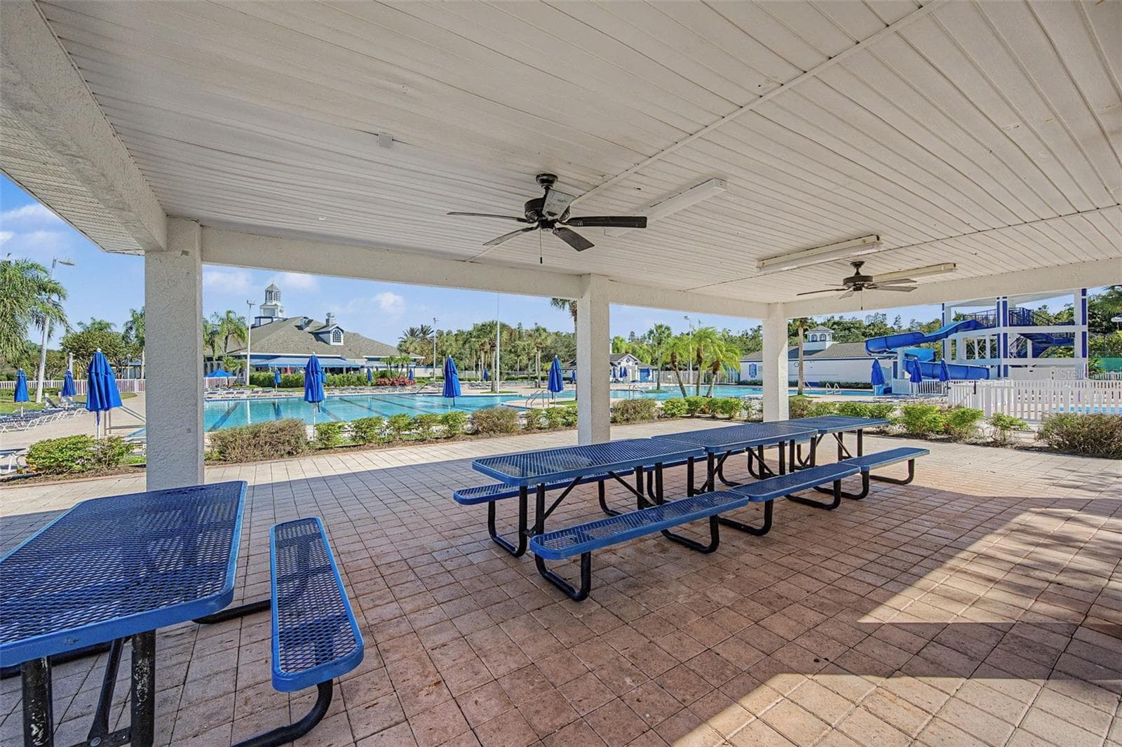 Covered Area by Pool - 19266 FISHERMANS BEND DR, LUTZ