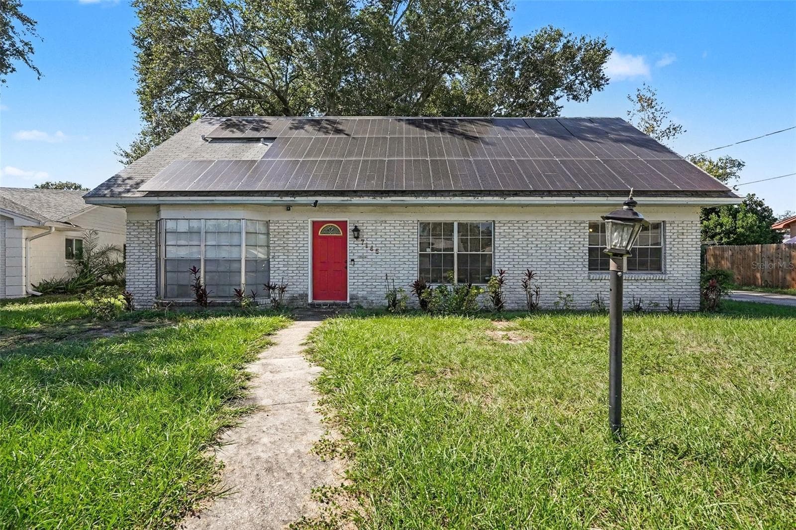 Single Family Residence at 7145 WRENWOOD CIR, TAMPA, photo 2 of 26