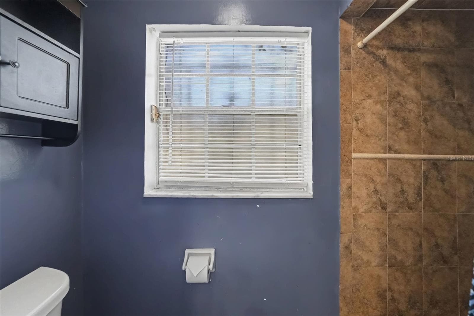 Single Family Residence at 7145 WRENWOOD CIR, TAMPA, photo 16 of 26