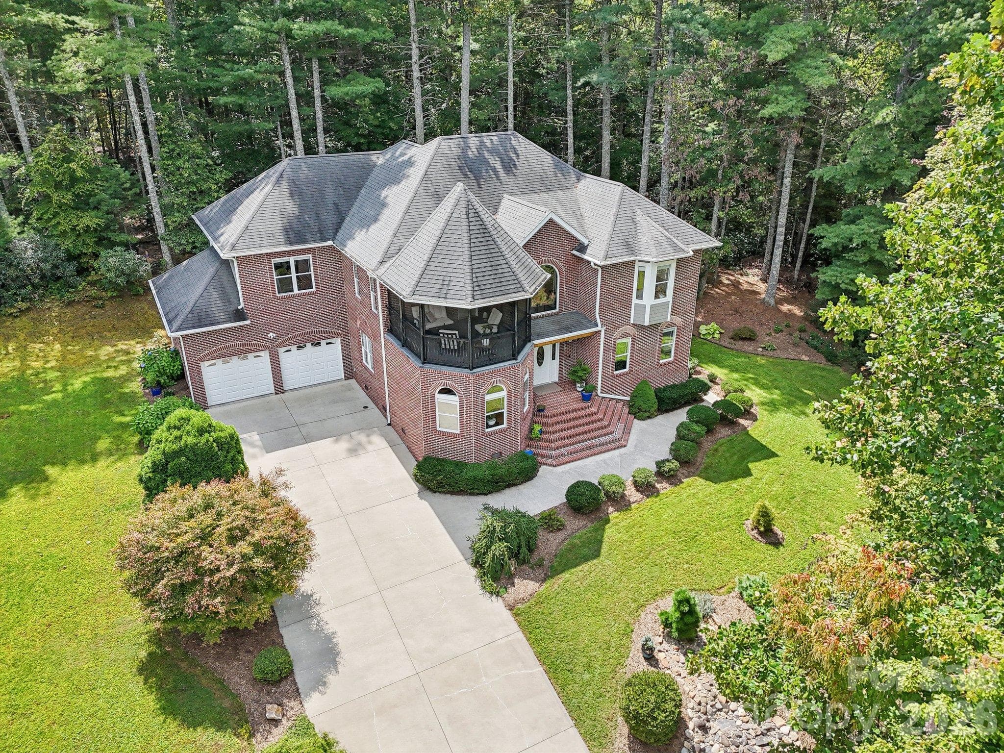 Single Family Residence at 15 Madelyn Lane, Fairview, photo 42 of 48