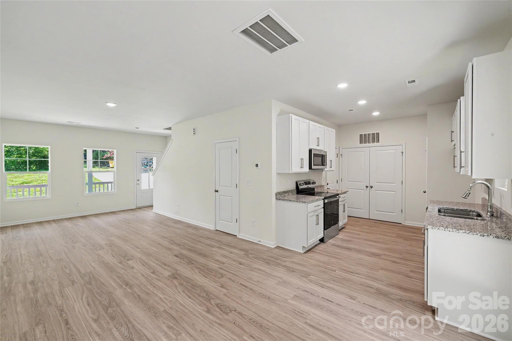 Single Family Residence at 421 Rocky Brook Road, Shelby, photo 11 of 31