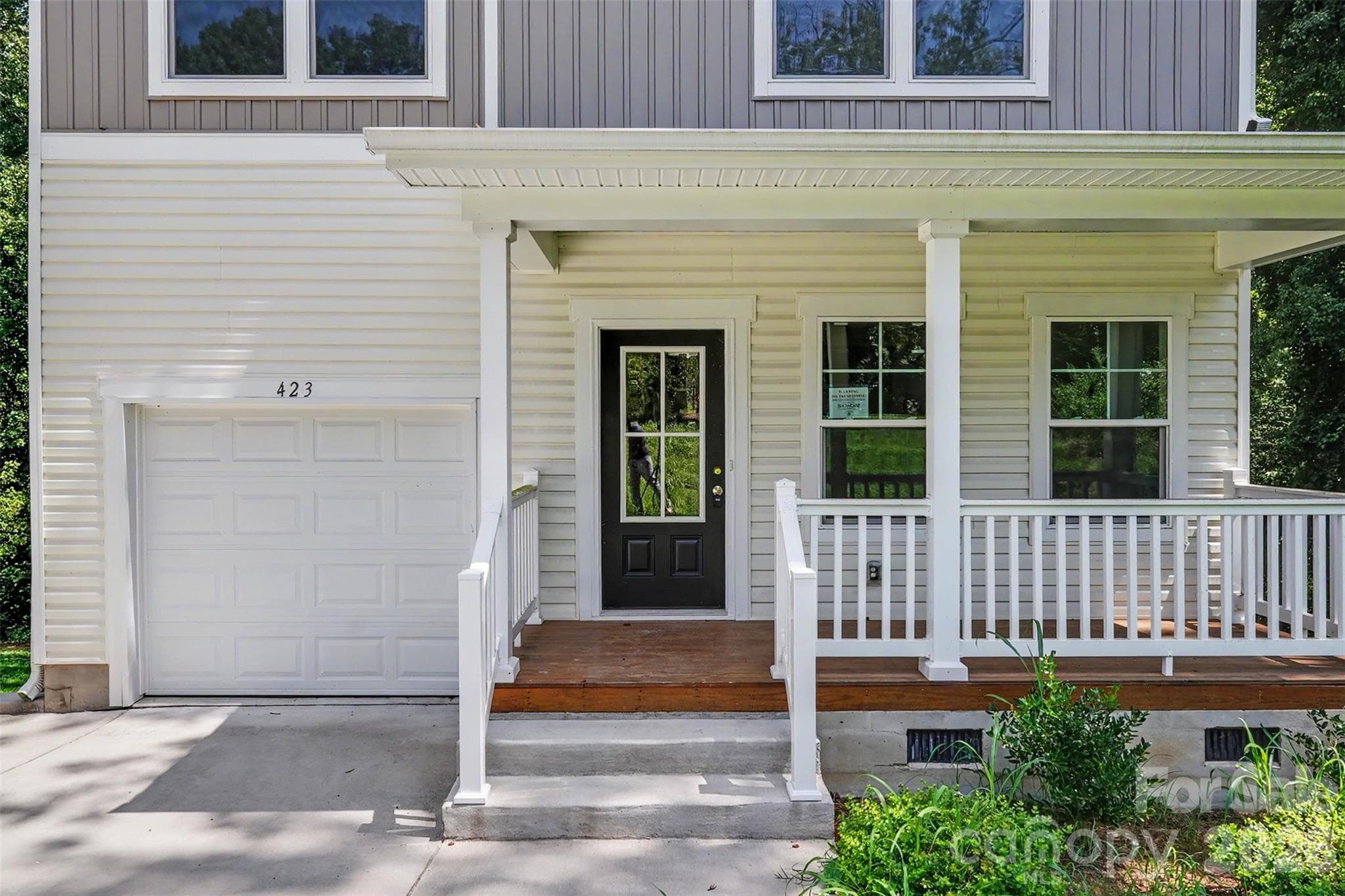 Single Family Residence at 423 Rocky Brook Road, Shelby, photo 7 of 29