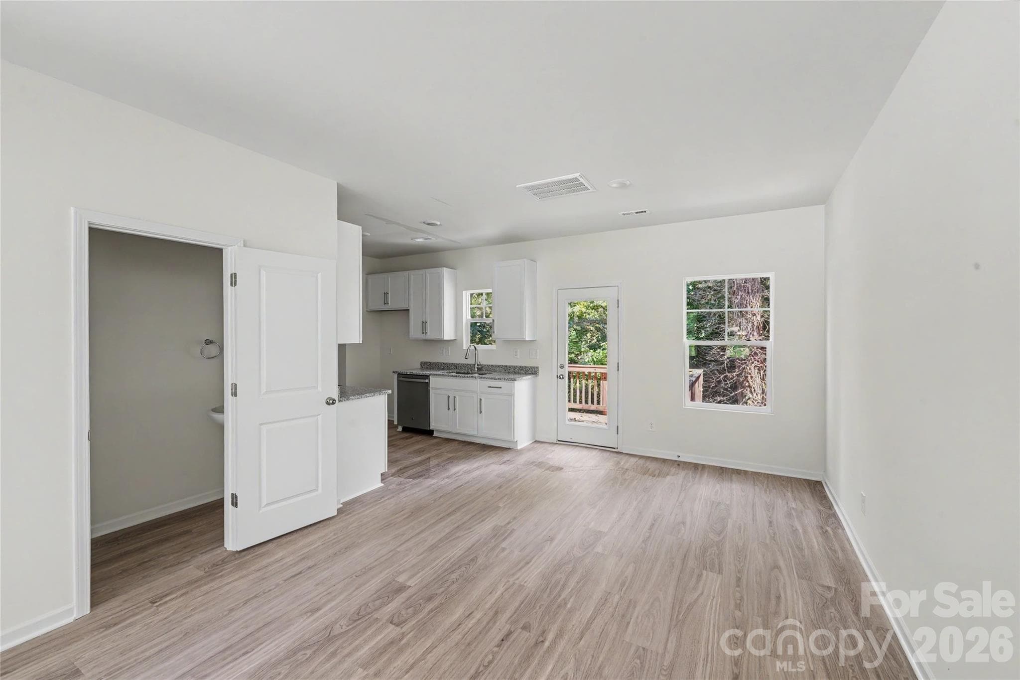 Single Family Residence at 423 Rocky Brook Road, Shelby, photo 12 of 29