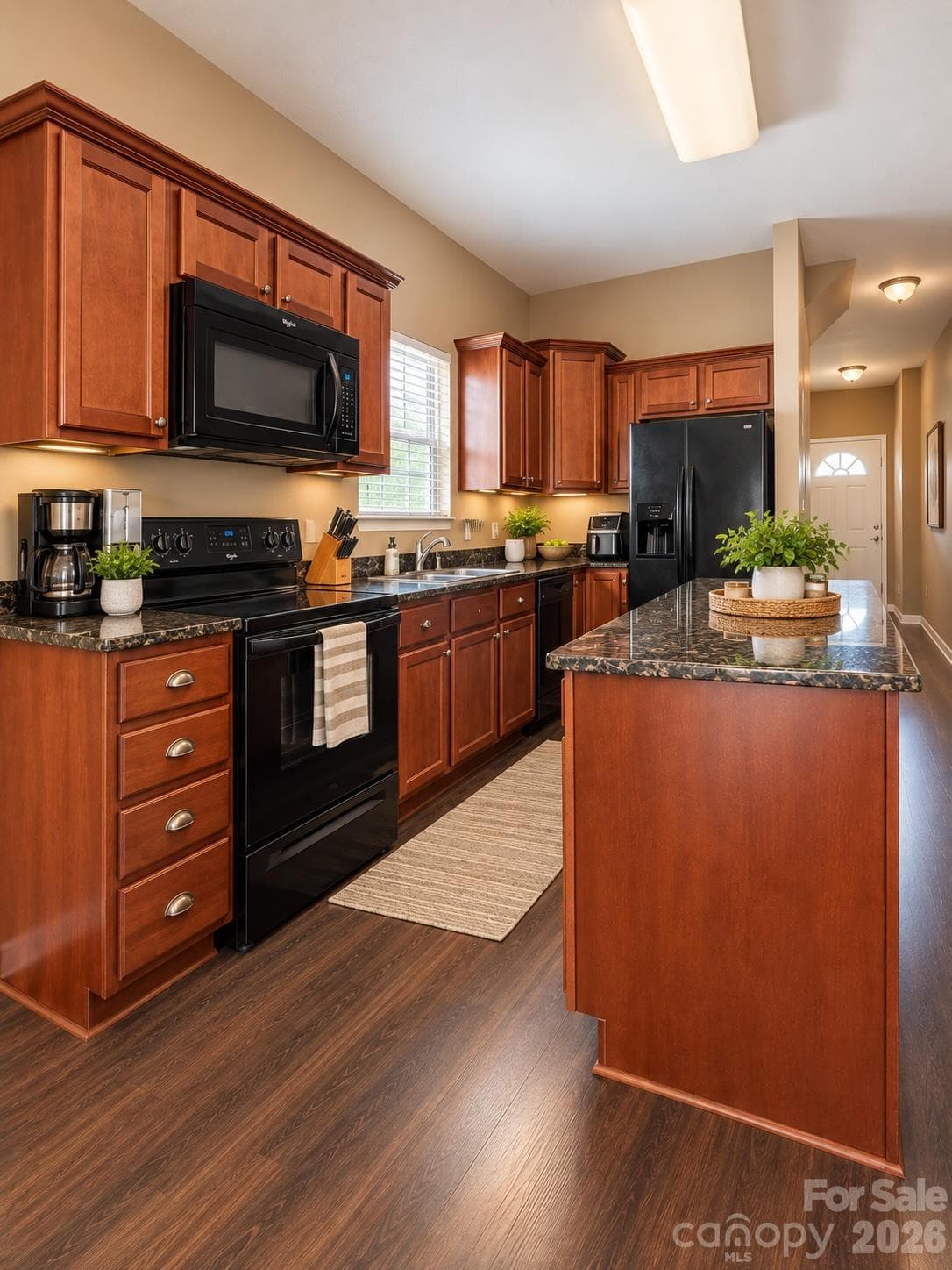 Single Family Residence at 117 Lookout Point Place, Mooresville, photo 3 of 17