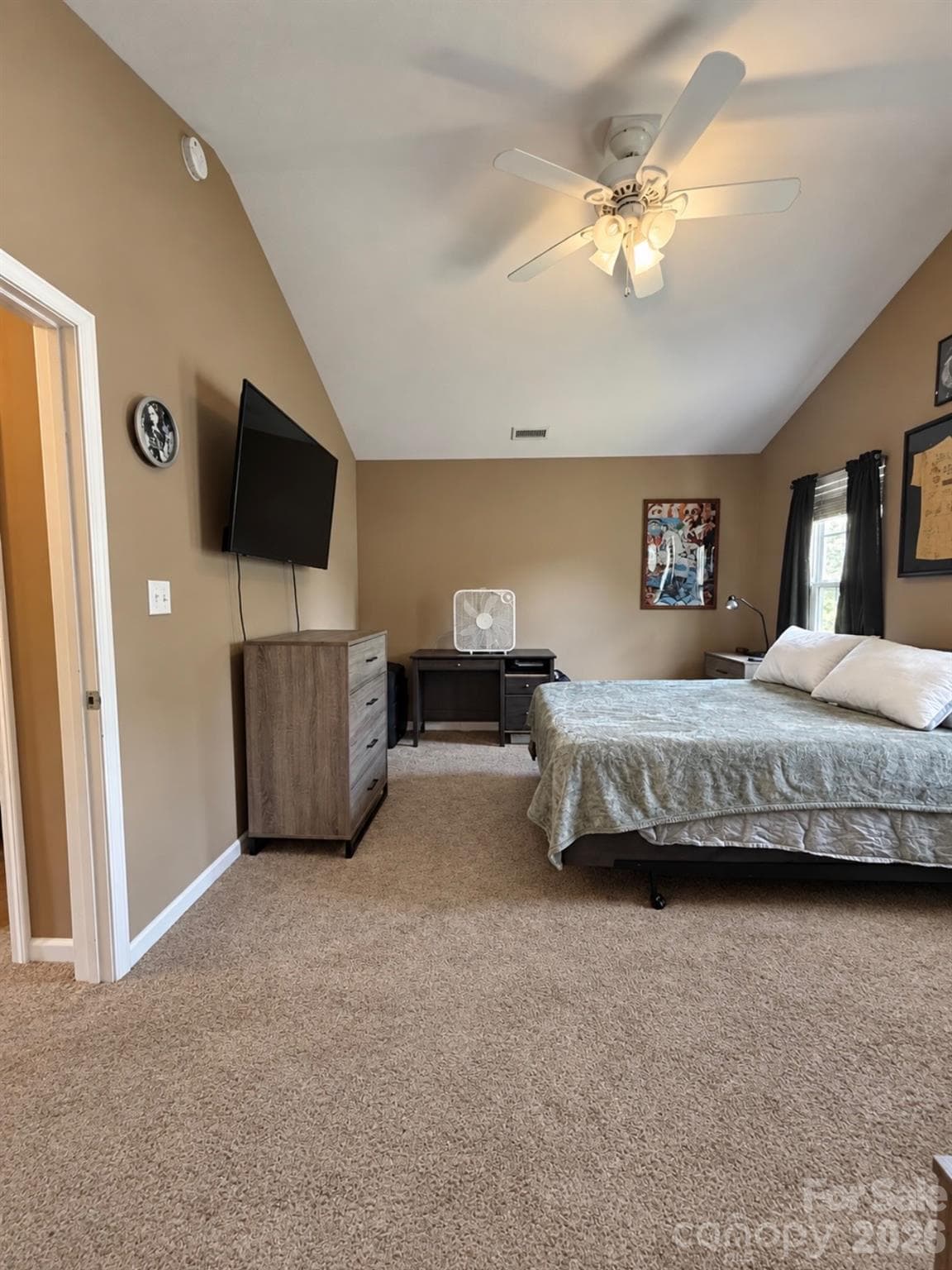 Single Family Residence at 117 Lookout Point Place, Mooresville, photo 11 of 17