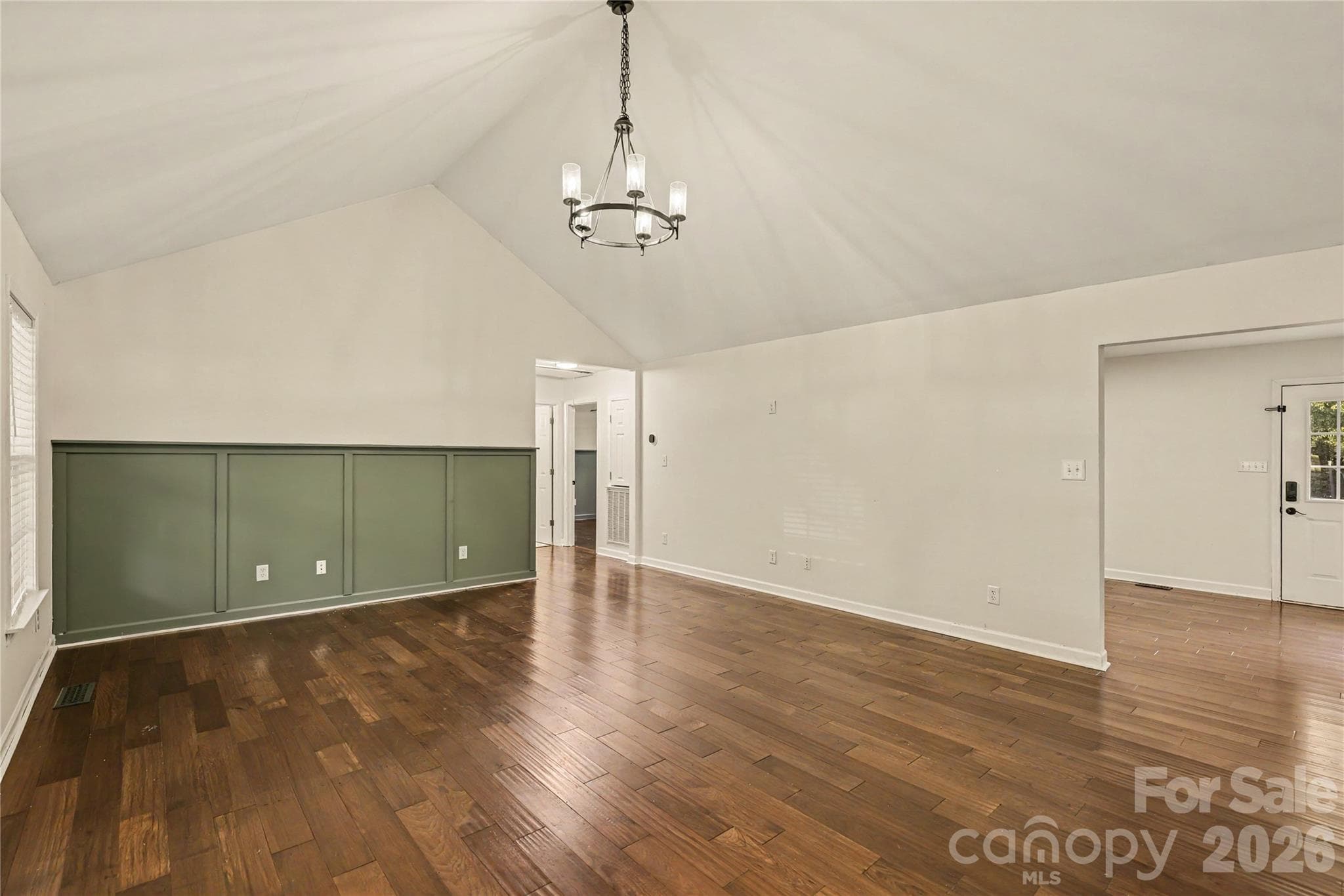Single Family Residence at 510 Roberts Avenue, York, photo 7 of 42