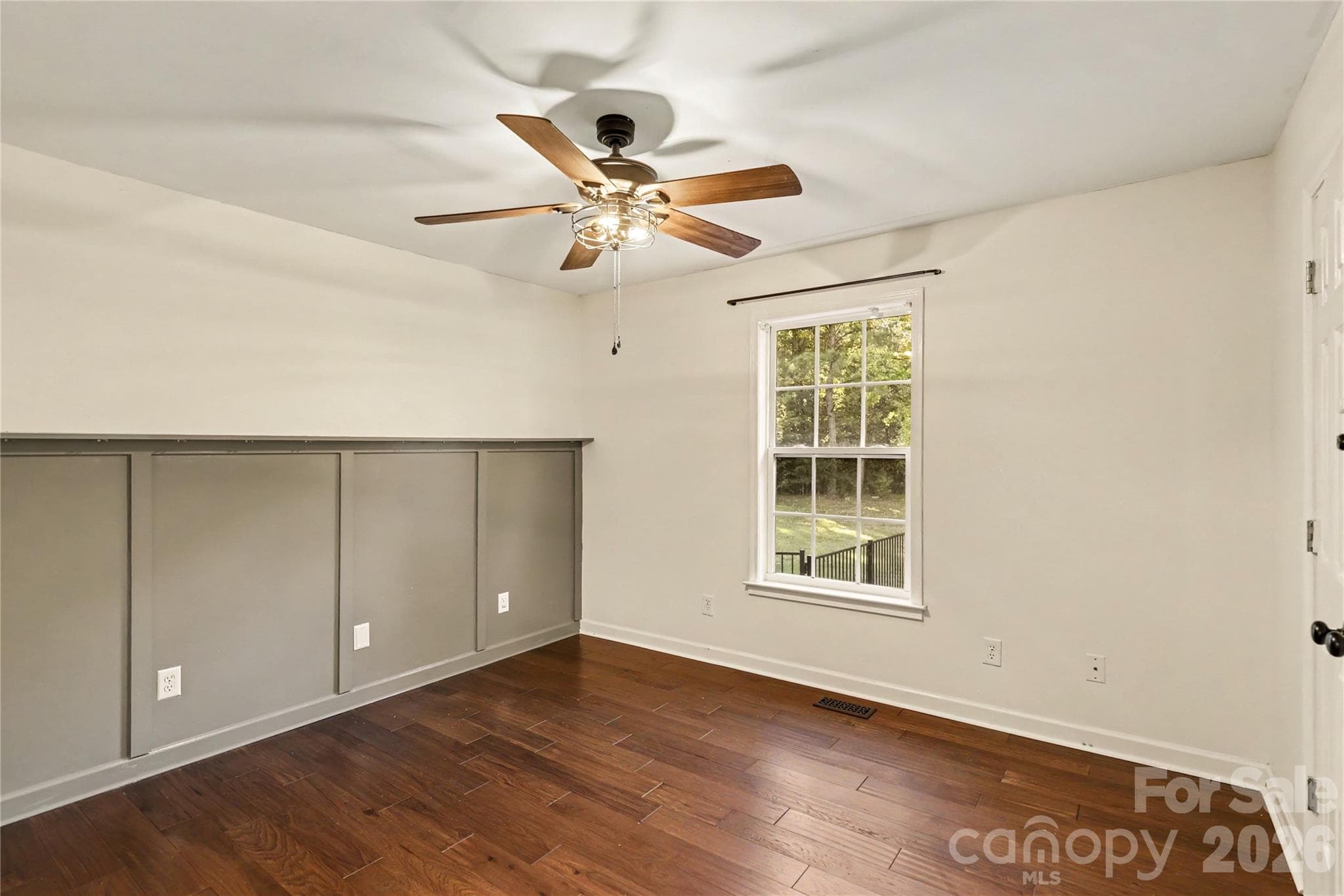 Single Family Residence at 510 Roberts Avenue, York, photo 27 of 42