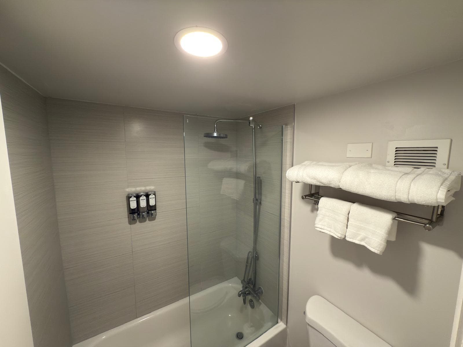 Condo - Hotel at 5367 W IRLO BRONSON MEMORIAL HWY #1-214, KISSIMMEE, photo 42 of 45
