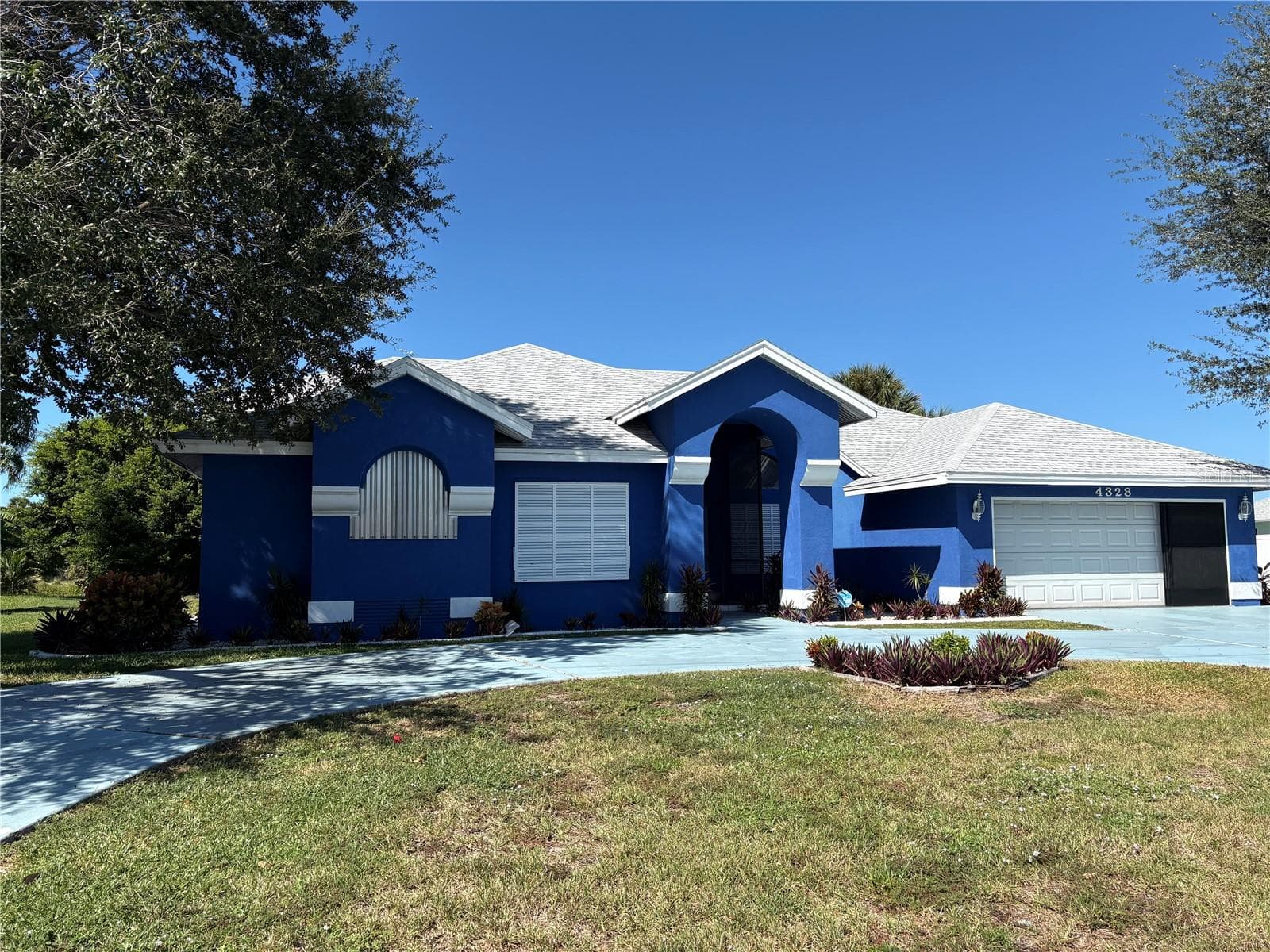 4328 COUNTRY CLUB BLVD