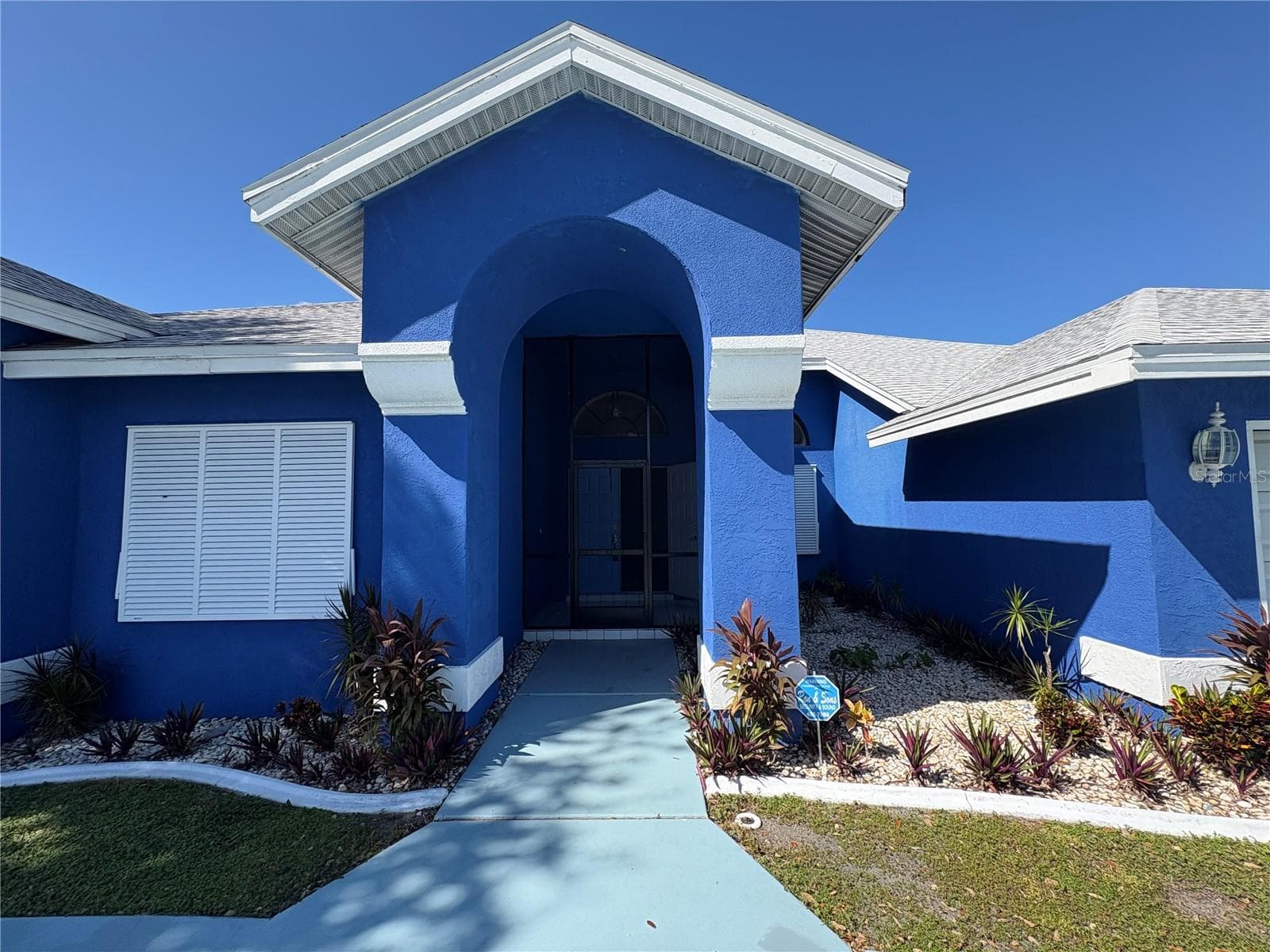 Single Family Residence at 4328 COUNTRY CLUB BLVD, CAPE CORAL, photo 3 of 33