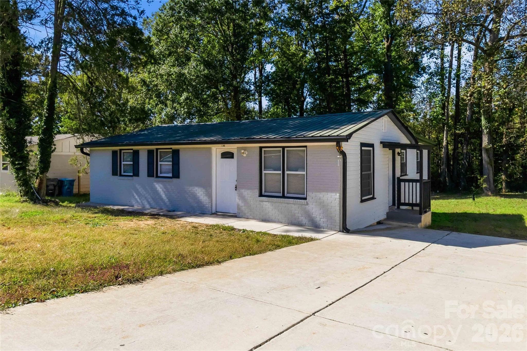 Single Family Residence at 1146 Rita Avenue, Statesville, photo 3 of 20