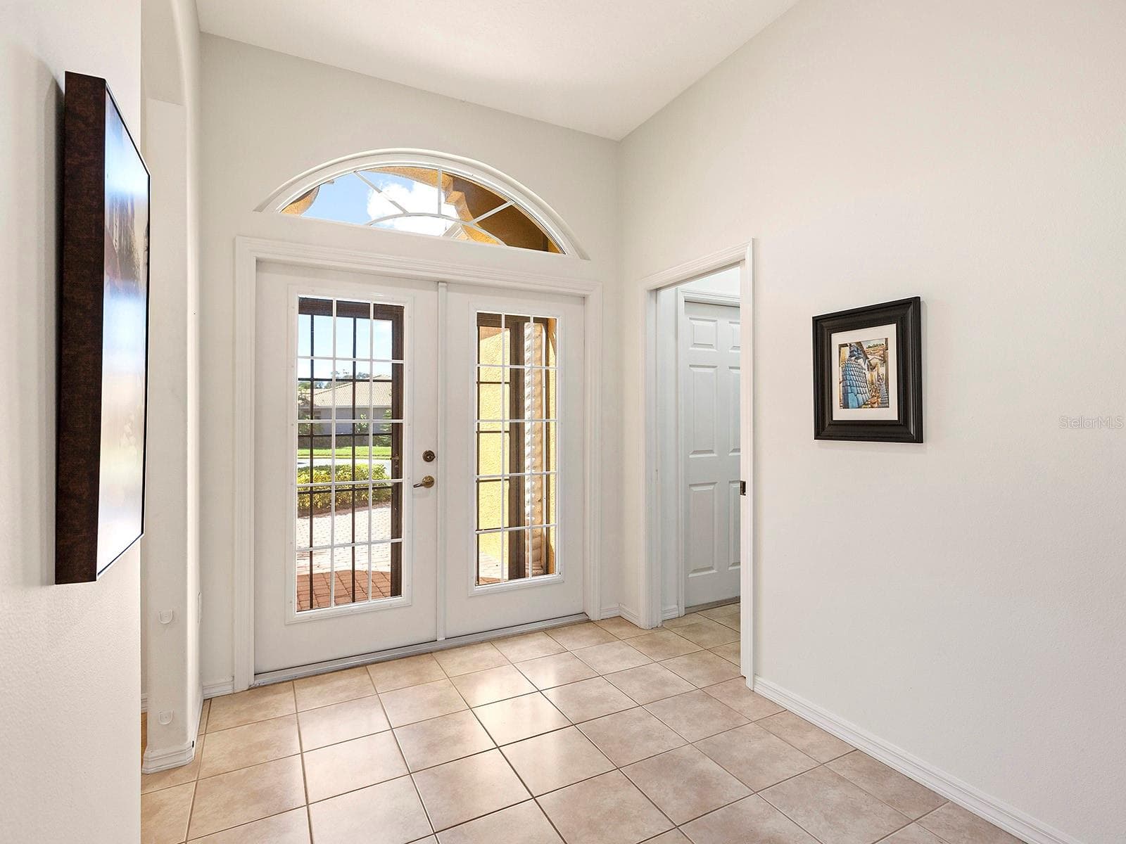 Single Family Residence at 202 RIO TERRA, VENICE, photo 10 of 53