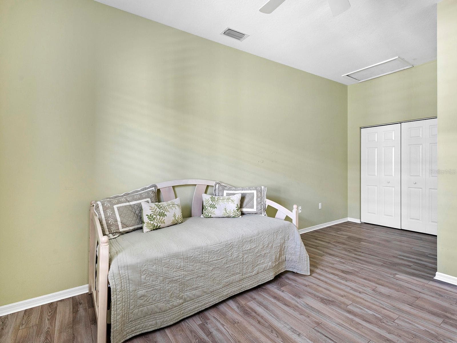 Single Family Residence at 202 RIO TERRA, VENICE, photo 22 of 53