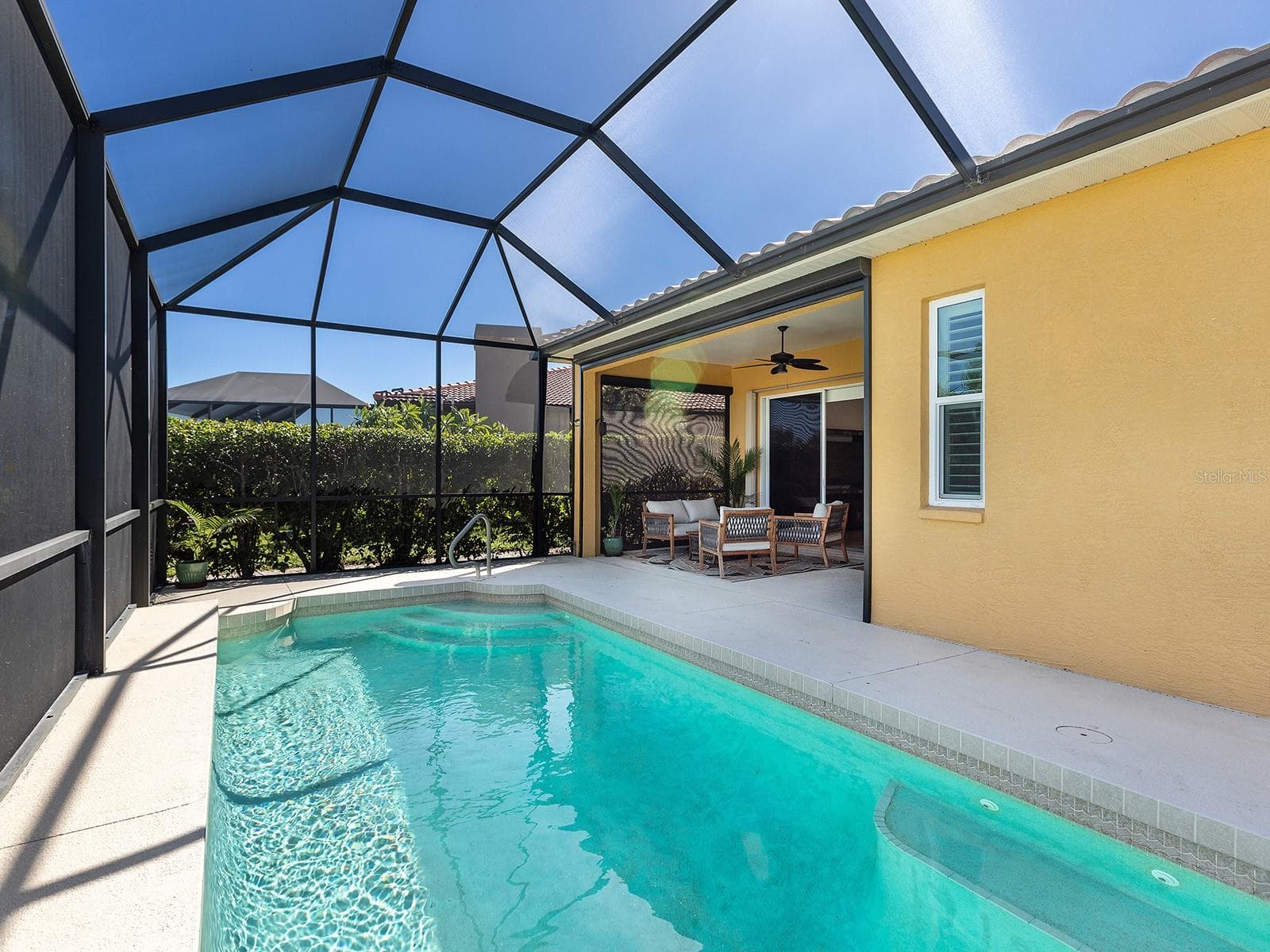 Single Family Residence at 202 RIO TERRA, VENICE, photo 27 of 53