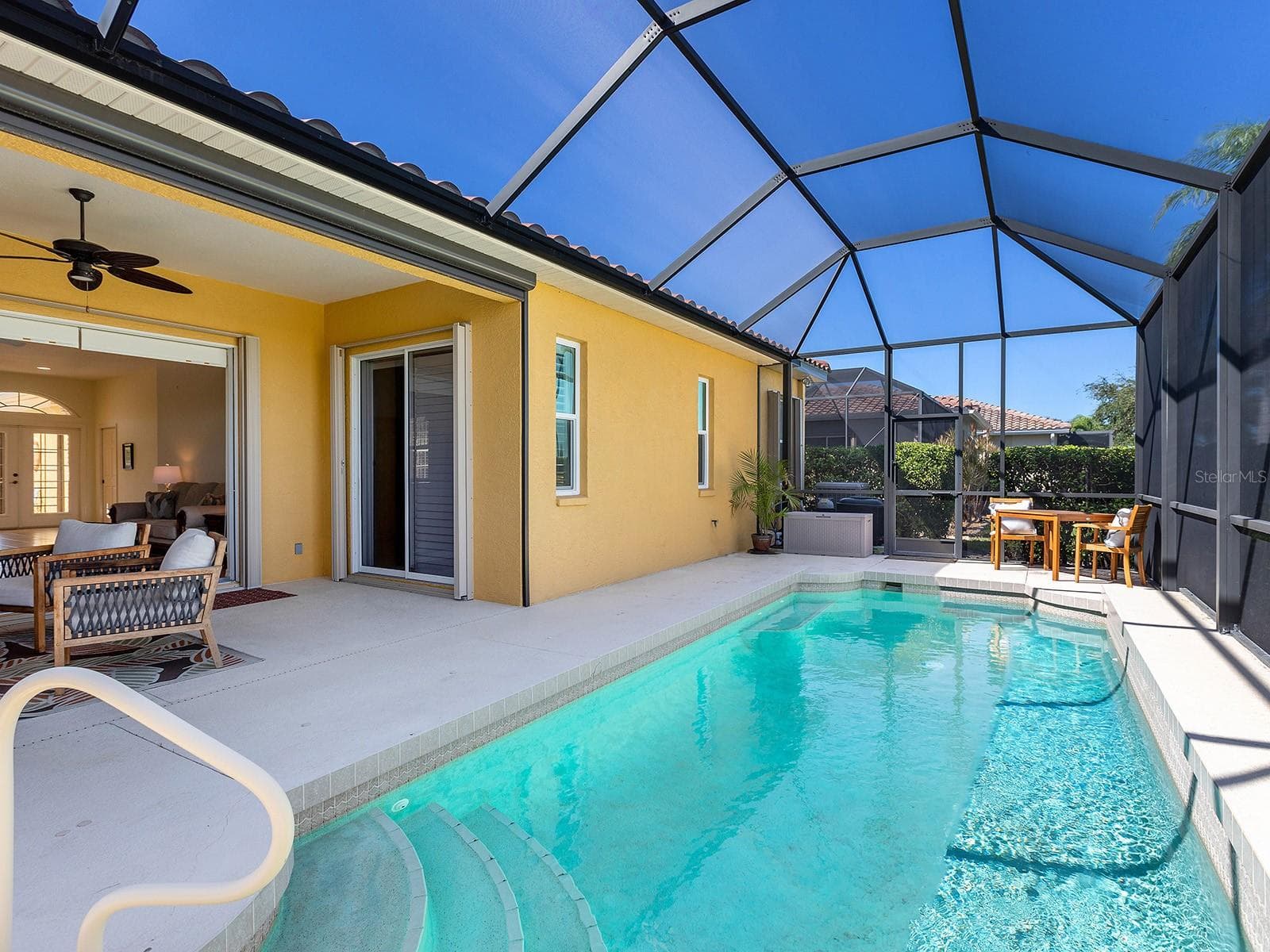 Single Family Residence at 202 RIO TERRA, VENICE, photo 28 of 53