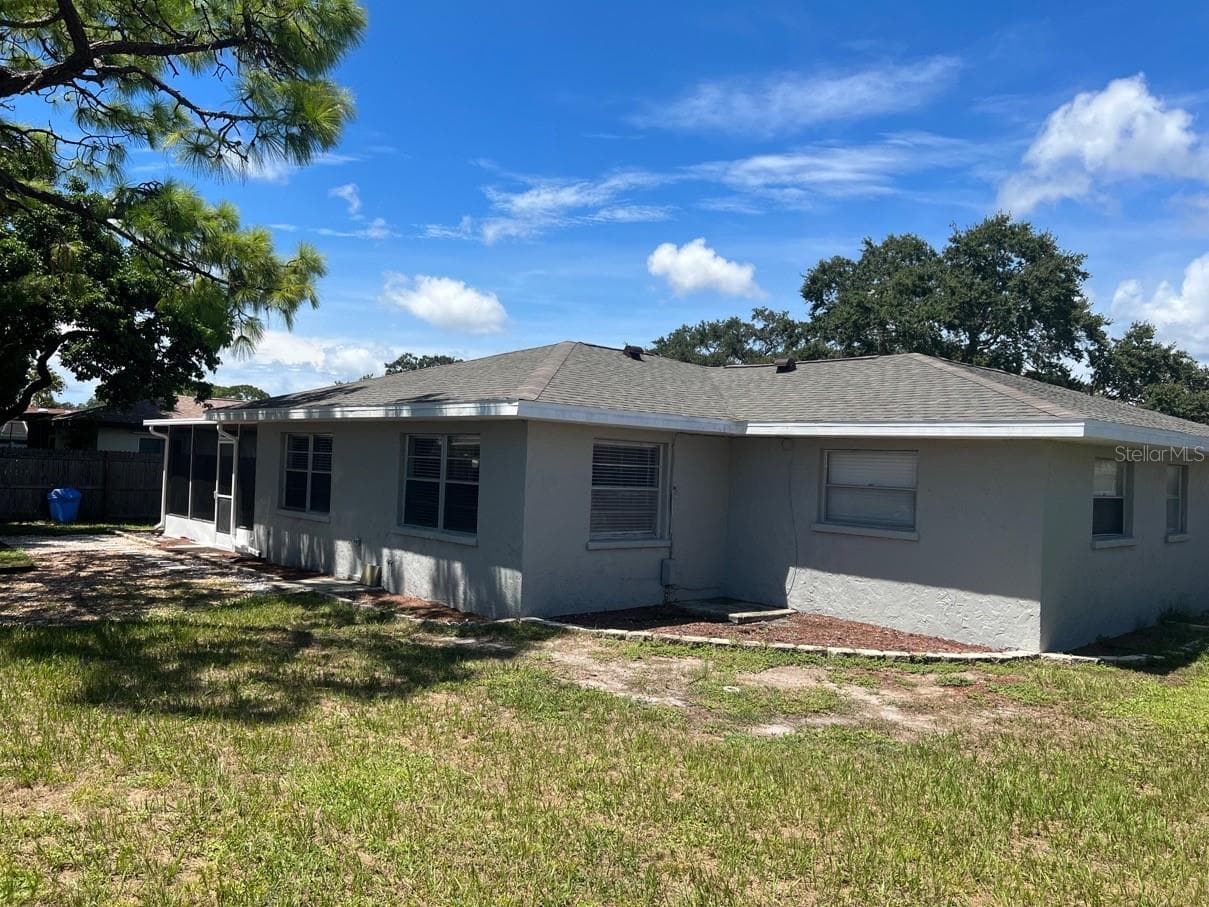 Single Family Residence at 4115 23RD AVE W, BRADENTON, photo 3 of 40