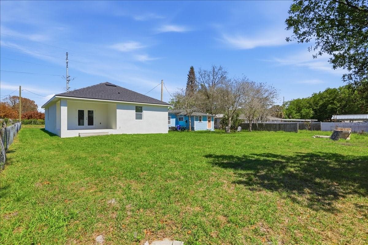 Single Family Residence at 1305 E PARKER ST, LAKELAND, photo 15 of 54