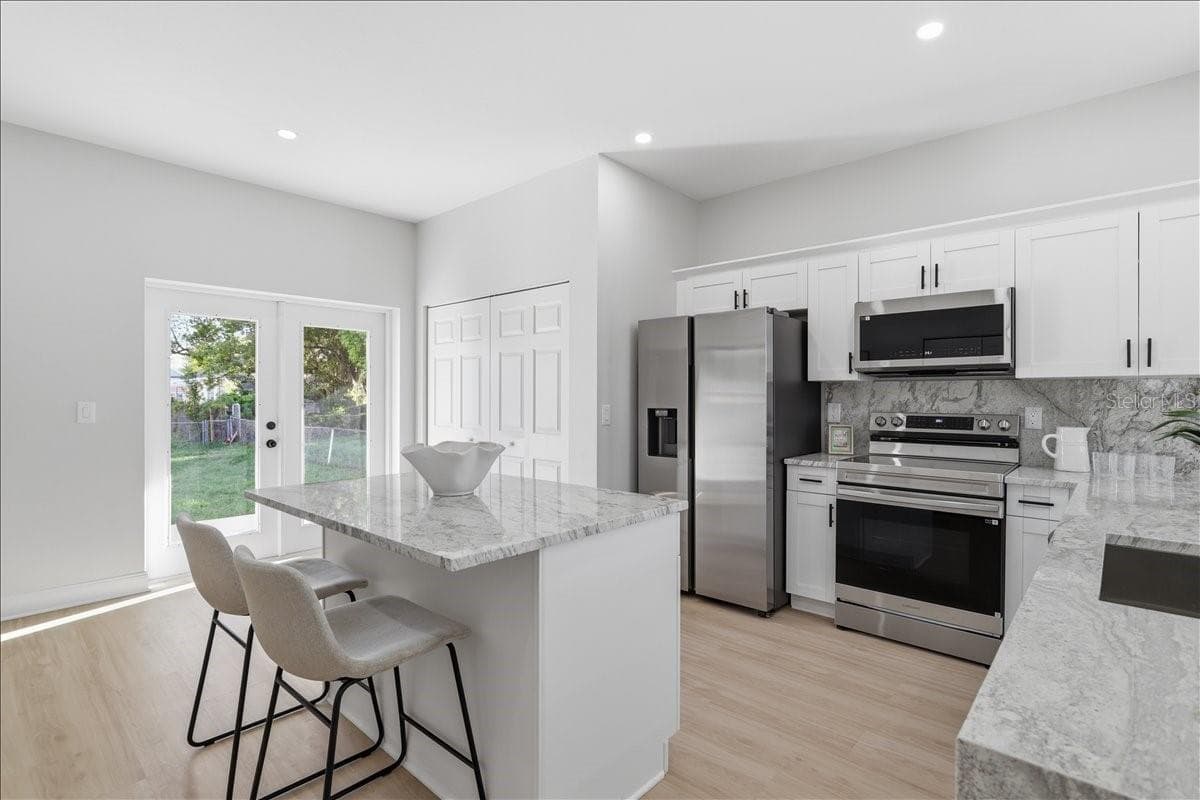 Single Family Residence at 1305 E PARKER ST, LAKELAND, photo 25 of 54