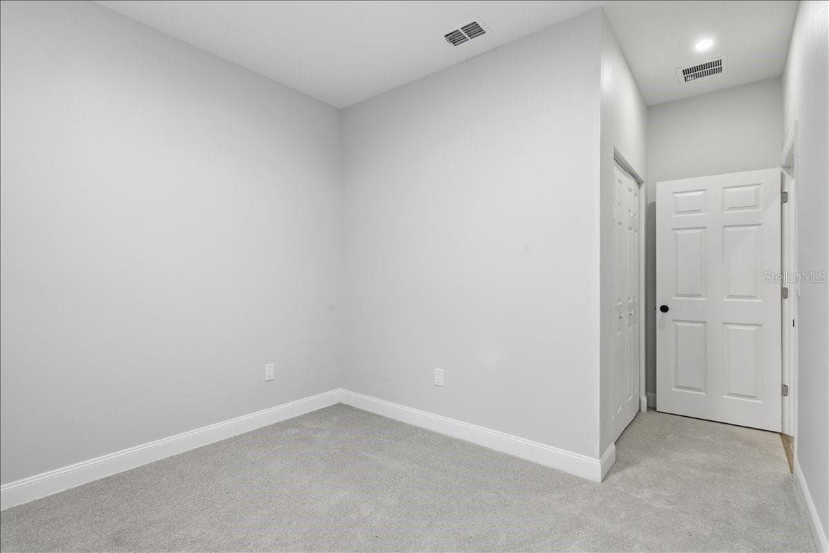 Single Family Residence at 1305 E PARKER ST, LAKELAND, photo 42 of 54