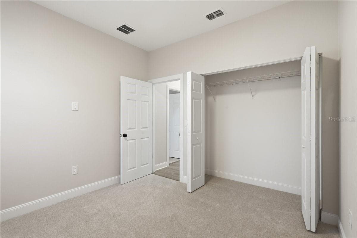 Single Family Residence at 1305 E PARKER ST, LAKELAND, photo 48 of 54