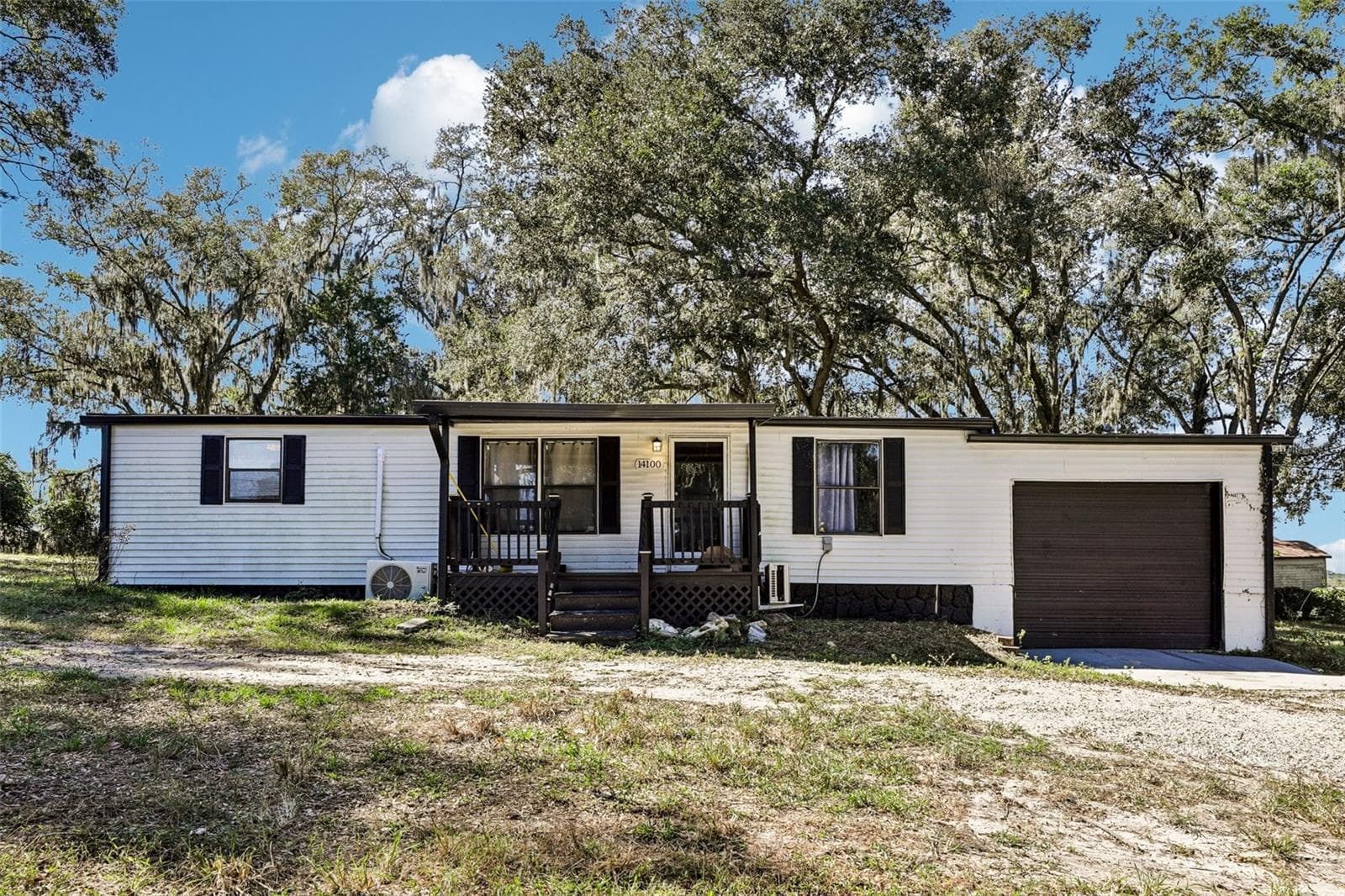 Manufactured Home at 14100 S US HIGHWAY 301, SUMMERFIELD, photo 6 of 44