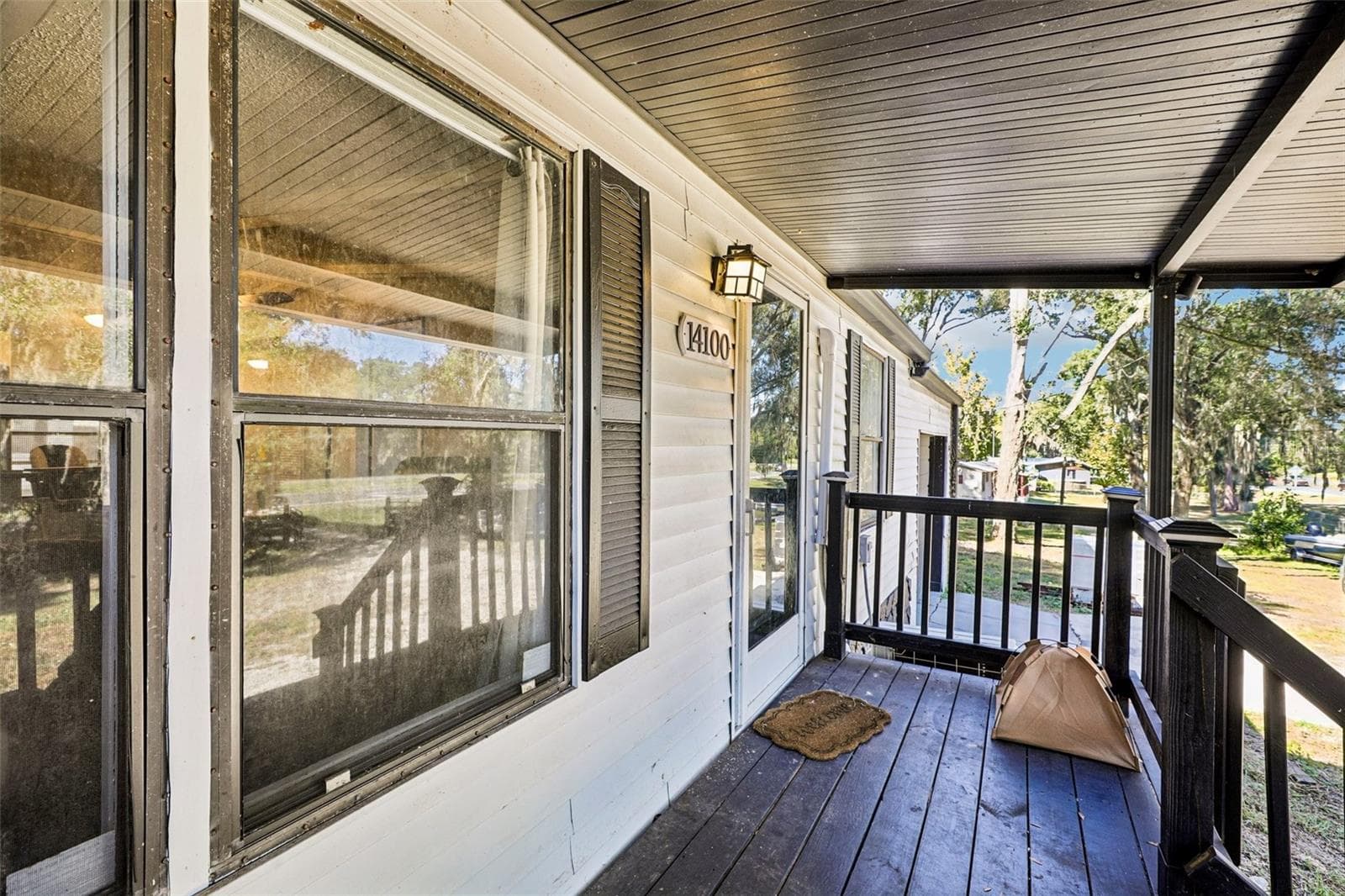 Manufactured Home at 14100 S US HIGHWAY 301, SUMMERFIELD, photo 8 of 44