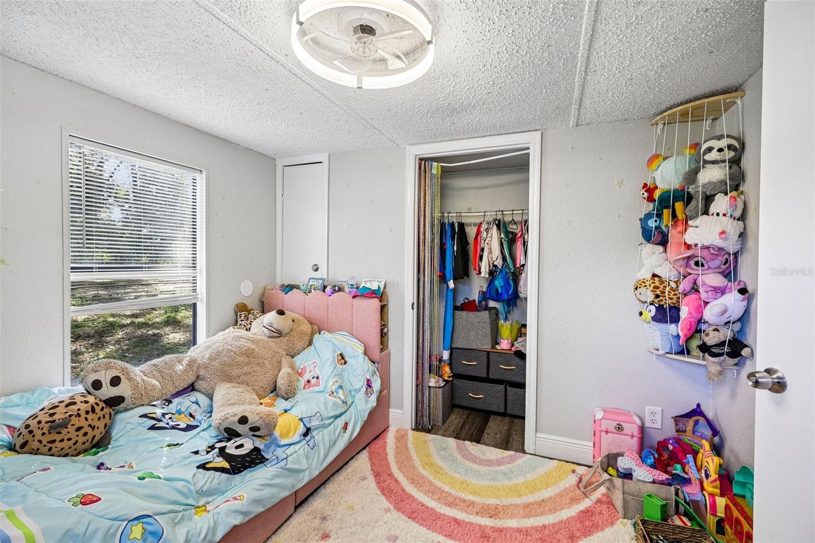 Manufactured Home at 14100 S US HIGHWAY 301, SUMMERFIELD, photo 34 of 44