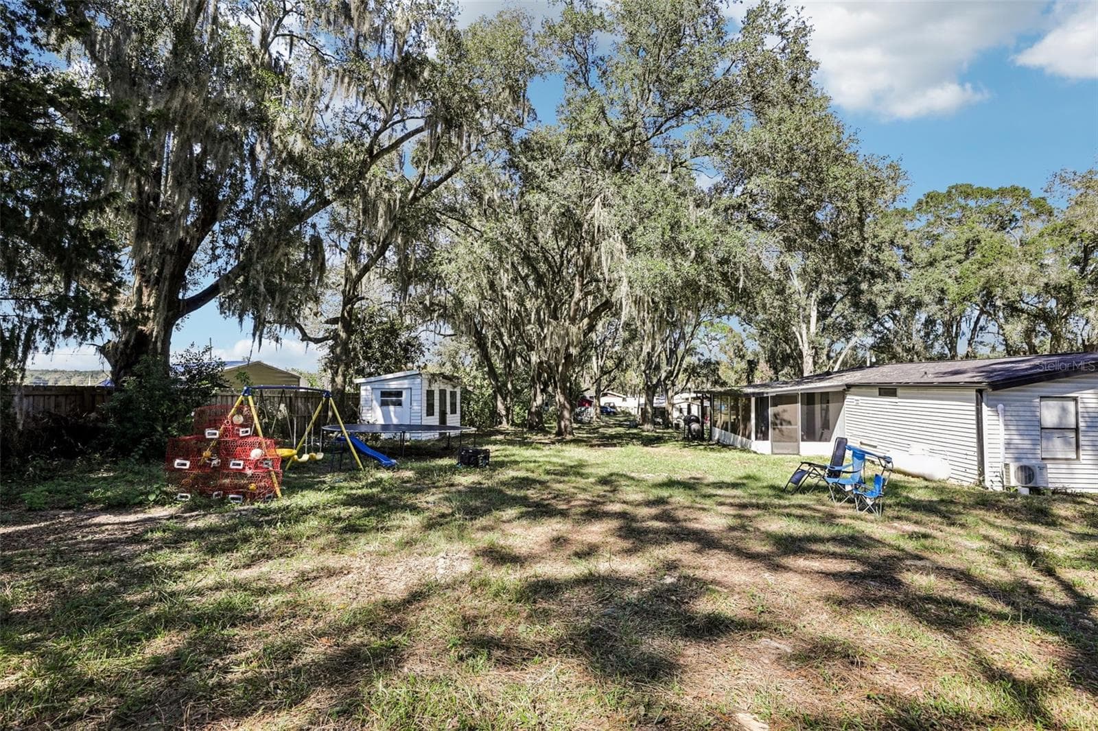 Manufactured Home at 14100 S US HIGHWAY 301, SUMMERFIELD, photo 43 of 44