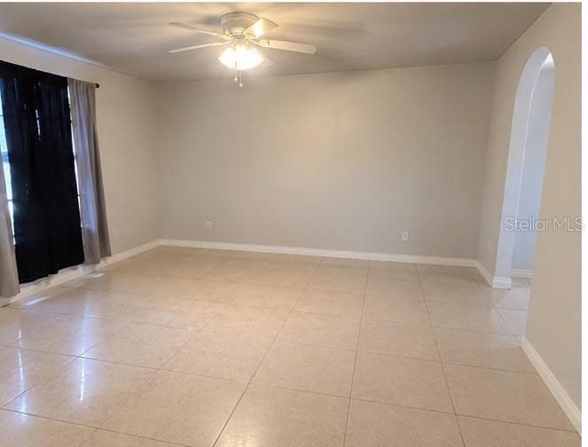 Single Family Residence at 301 ALEGRIANO CT, KISSIMMEE, photo 3 of 23