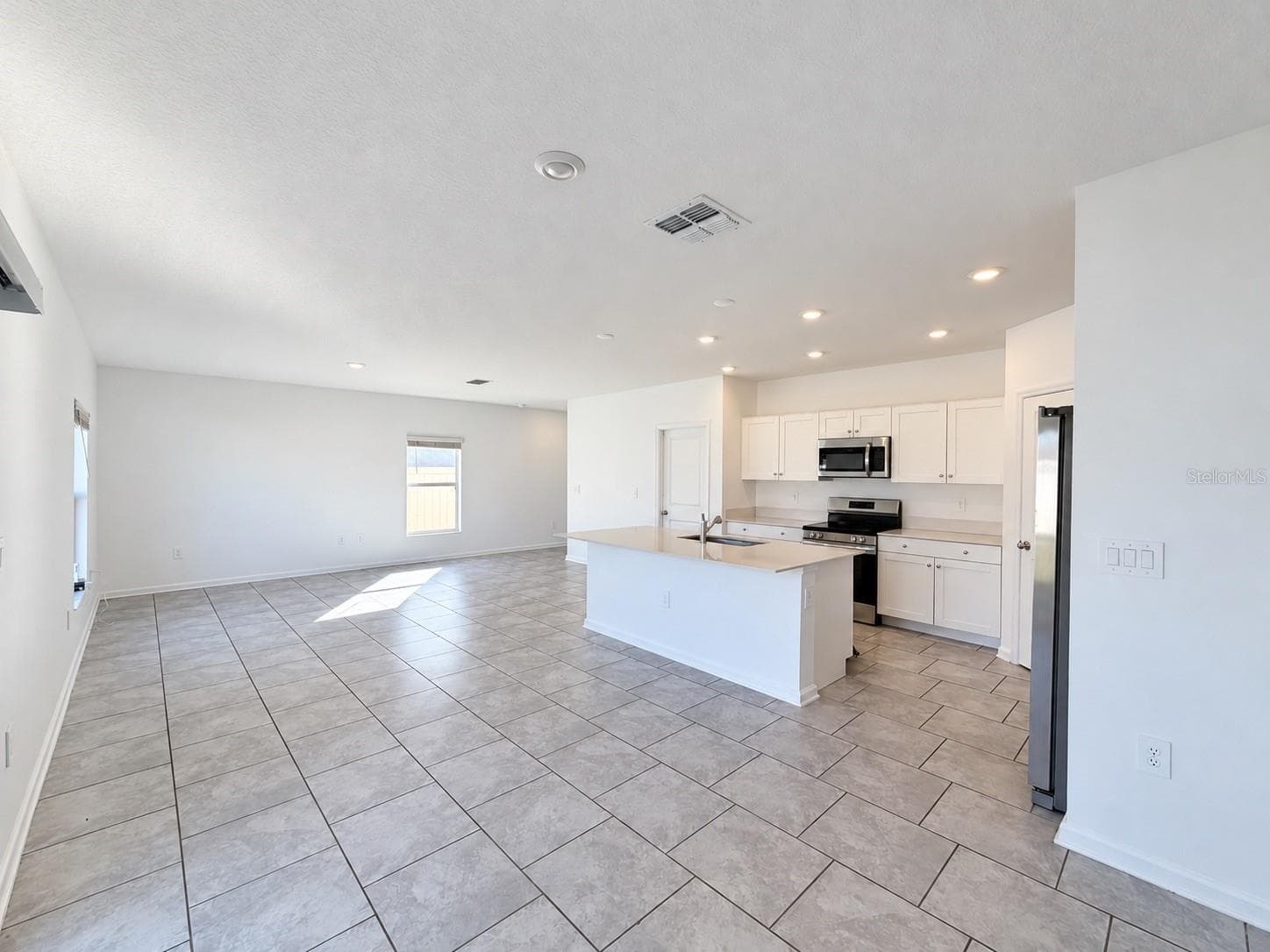 Single Family Residence at 441 SANDBAR LN, HAINES CITY, photo 7 of 36