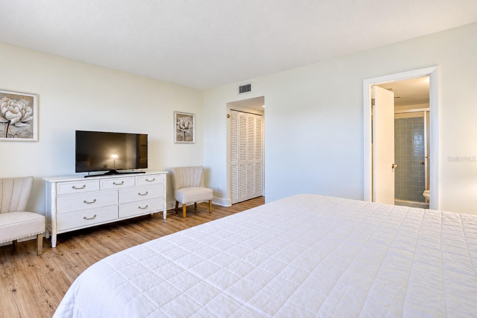 Condominium at 2131 LAKEVIEW DR #500, SEBRING, photo 31 of 52