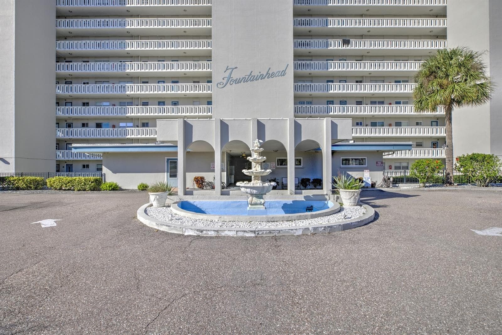 Condominium at 2131 LAKEVIEW DR #500, SEBRING, photo 39 of 52