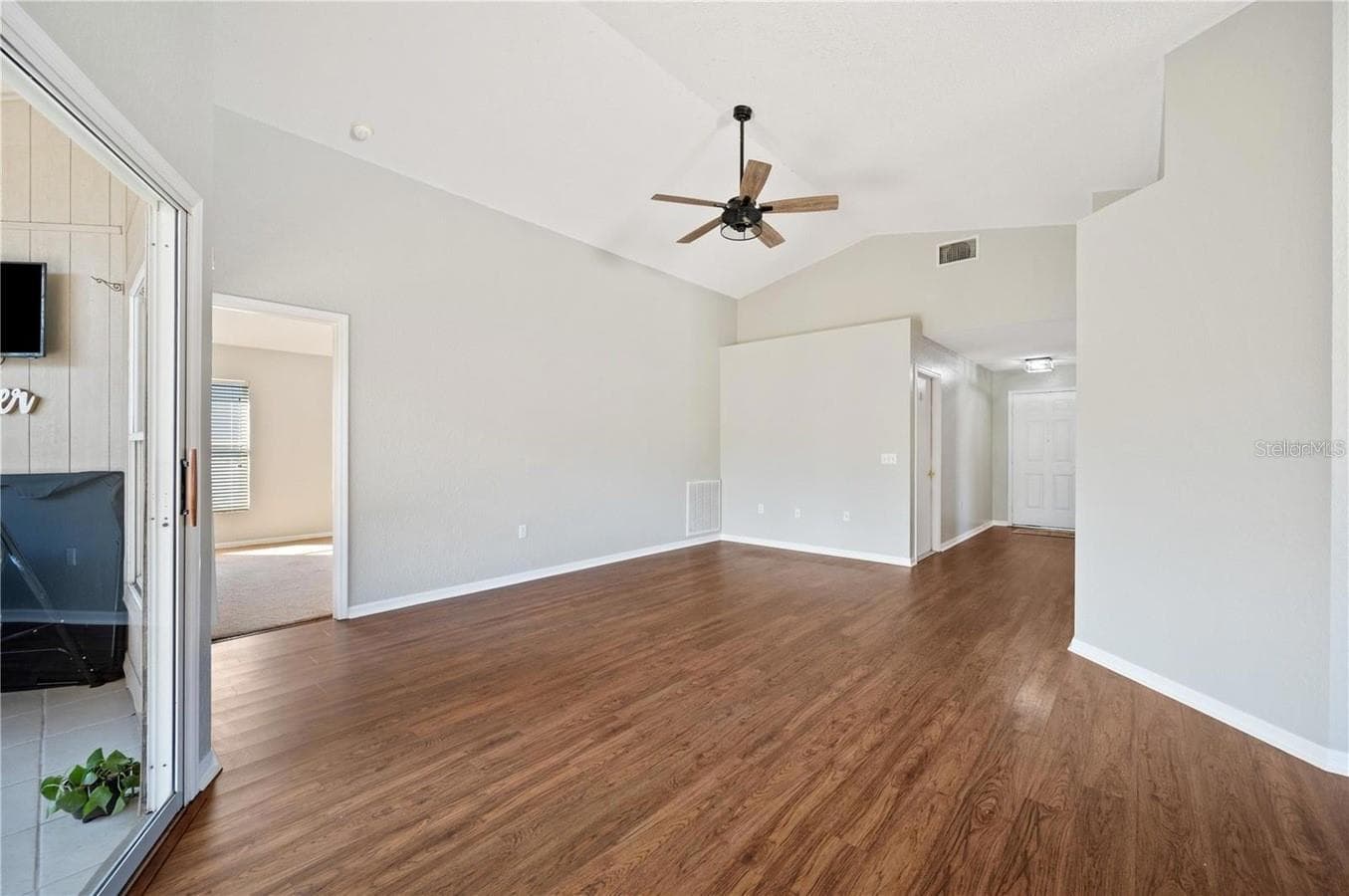 Single Family Residence at 2671 PINE BRUSH DR, LAKELAND, photo 9 of 47