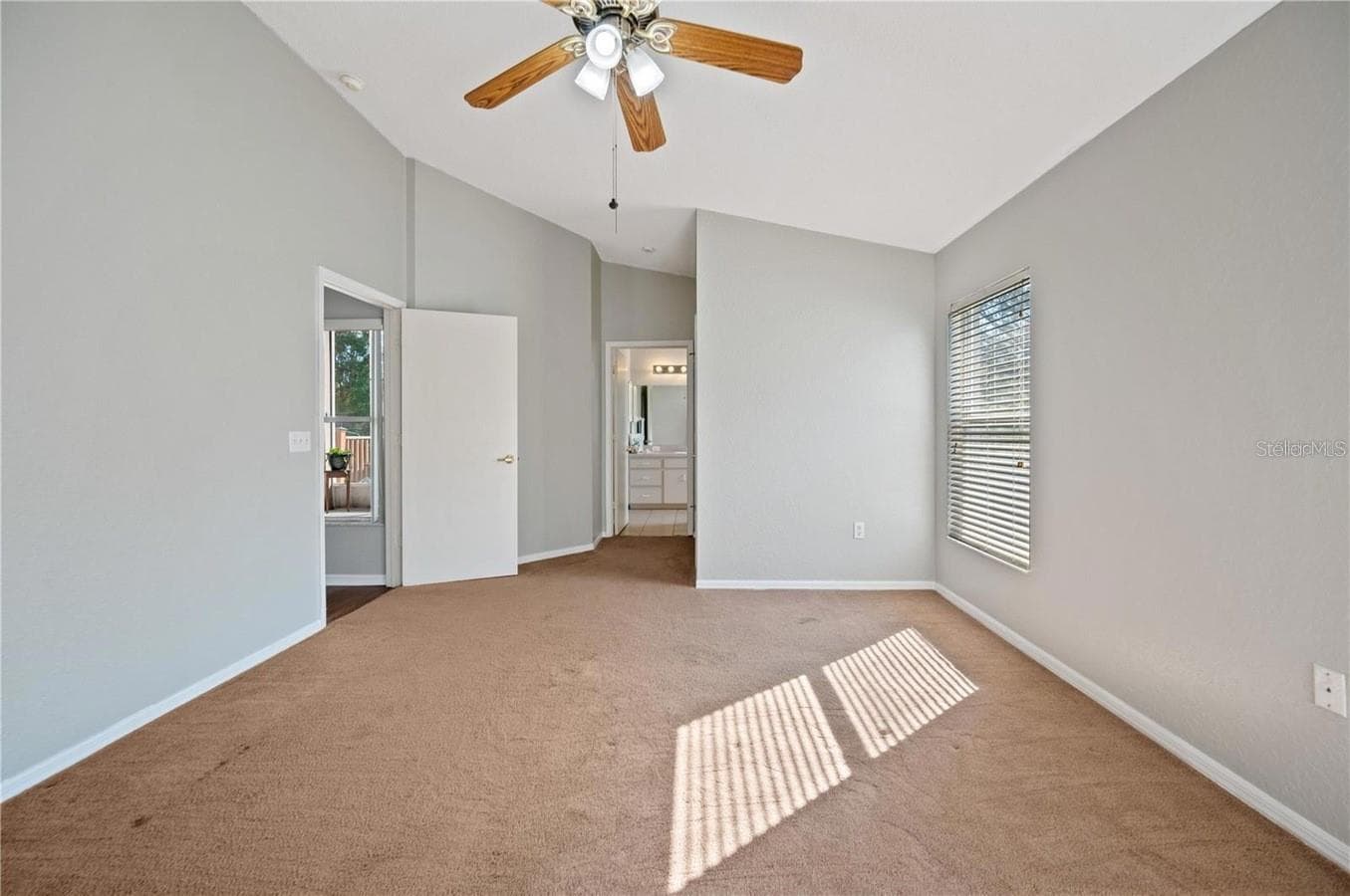 Primary bedroom suite. - 2671 PINE BRUSH DR, LAKELAND