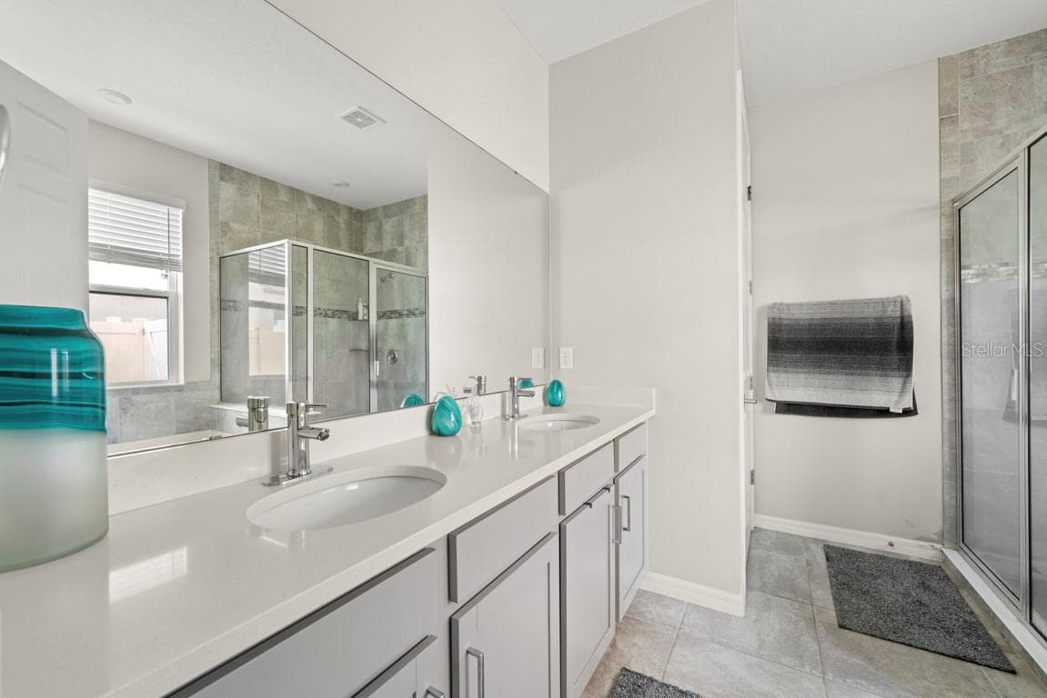 Single Family Residence at 9560 LAUNCH POINT RD, ORLANDO, photo 25 of 49