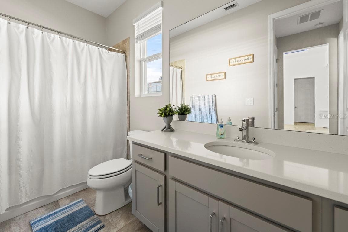 Single Family Residence at 9560 LAUNCH POINT RD, ORLANDO, photo 26 of 49