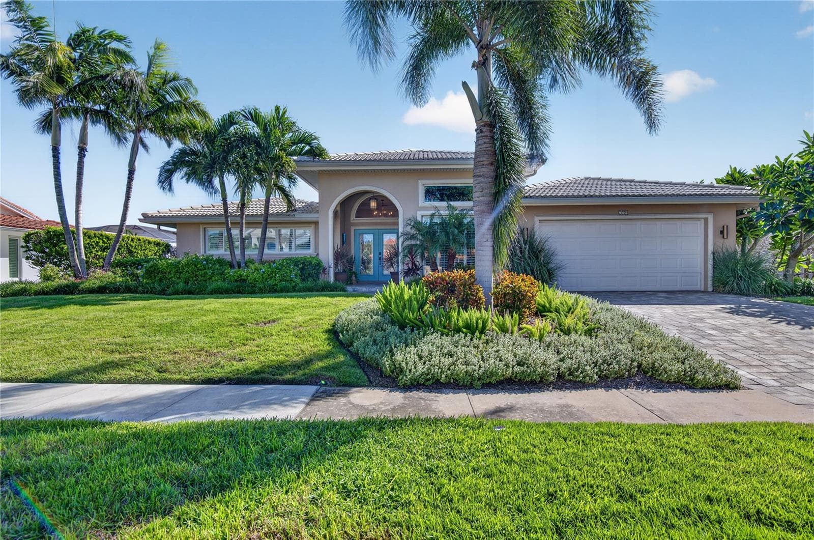 Single Family Residence at 779 ISLAND WAY, CLEARWATER, photo 4 of 81