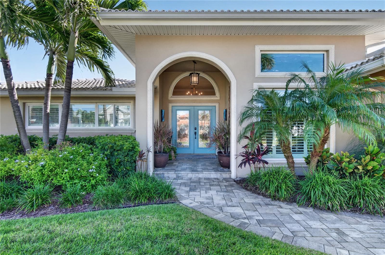 Single Family Residence at 779 ISLAND WAY, CLEARWATER, photo 7 of 81