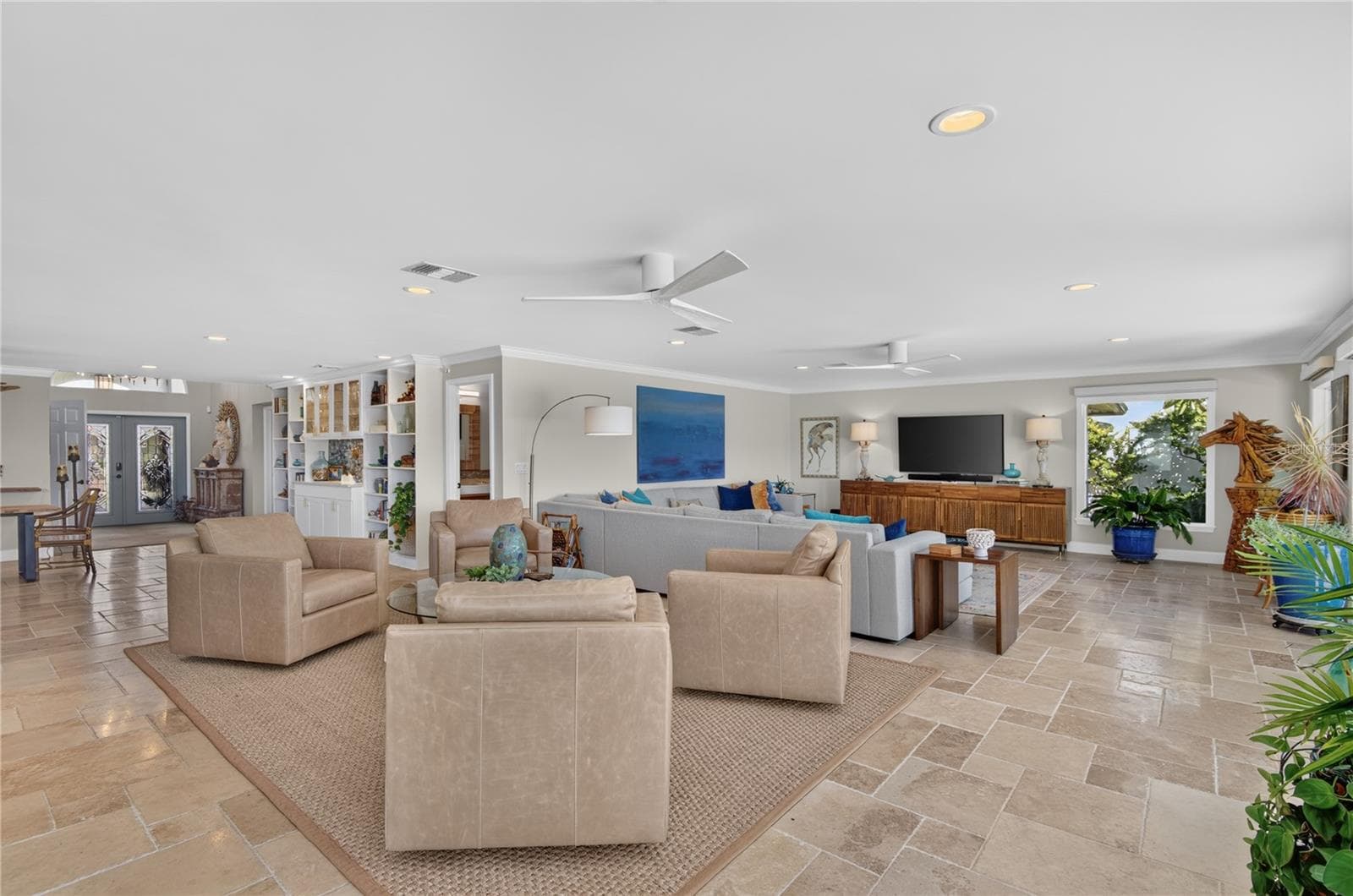 Single Family Residence at 779 ISLAND WAY, CLEARWATER, photo 9 of 81