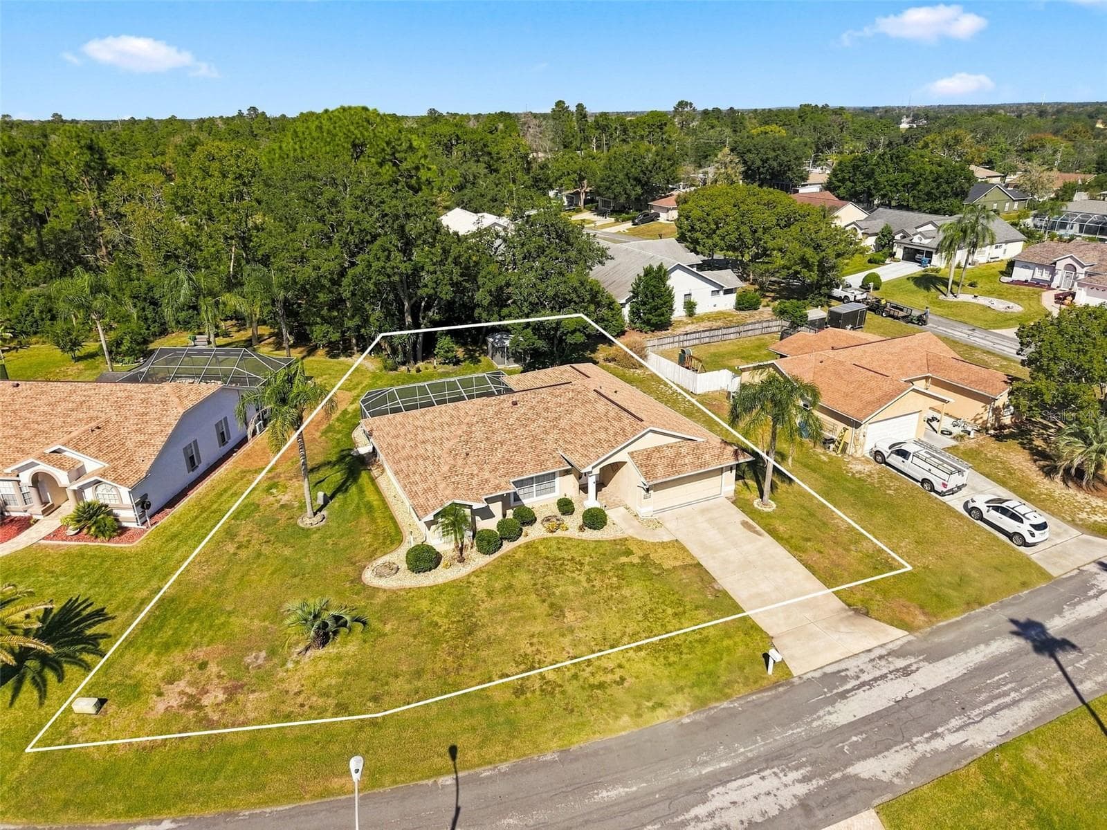 Single Family Residence at 8175 WINDING OAK LN, SPRING HILL, photo 2 of 58