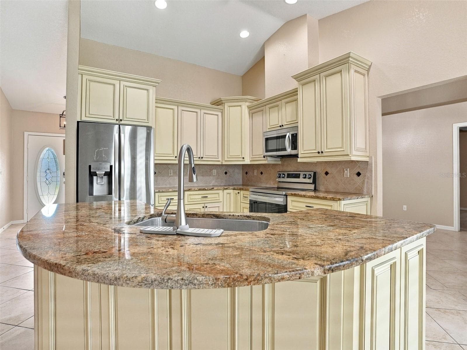 Single Family Residence at 8175 WINDING OAK LN, SPRING HILL, photo 6 of 58