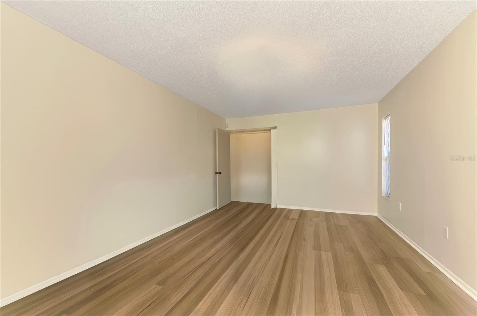 Single Family Residence at 432 EDGEWOOD RD, VENICE, photo 27 of 52