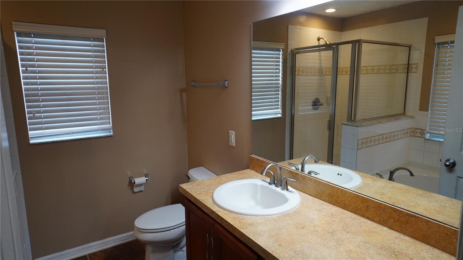 Single Family Residence at 5204 MOON SHELL DR, APOLLO BEACH, photo 14 of 23