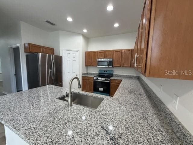 Single Family Residence at 9919 CYPRESS KNEE CIRCLE, ORLANDO, photo 11 of 31
