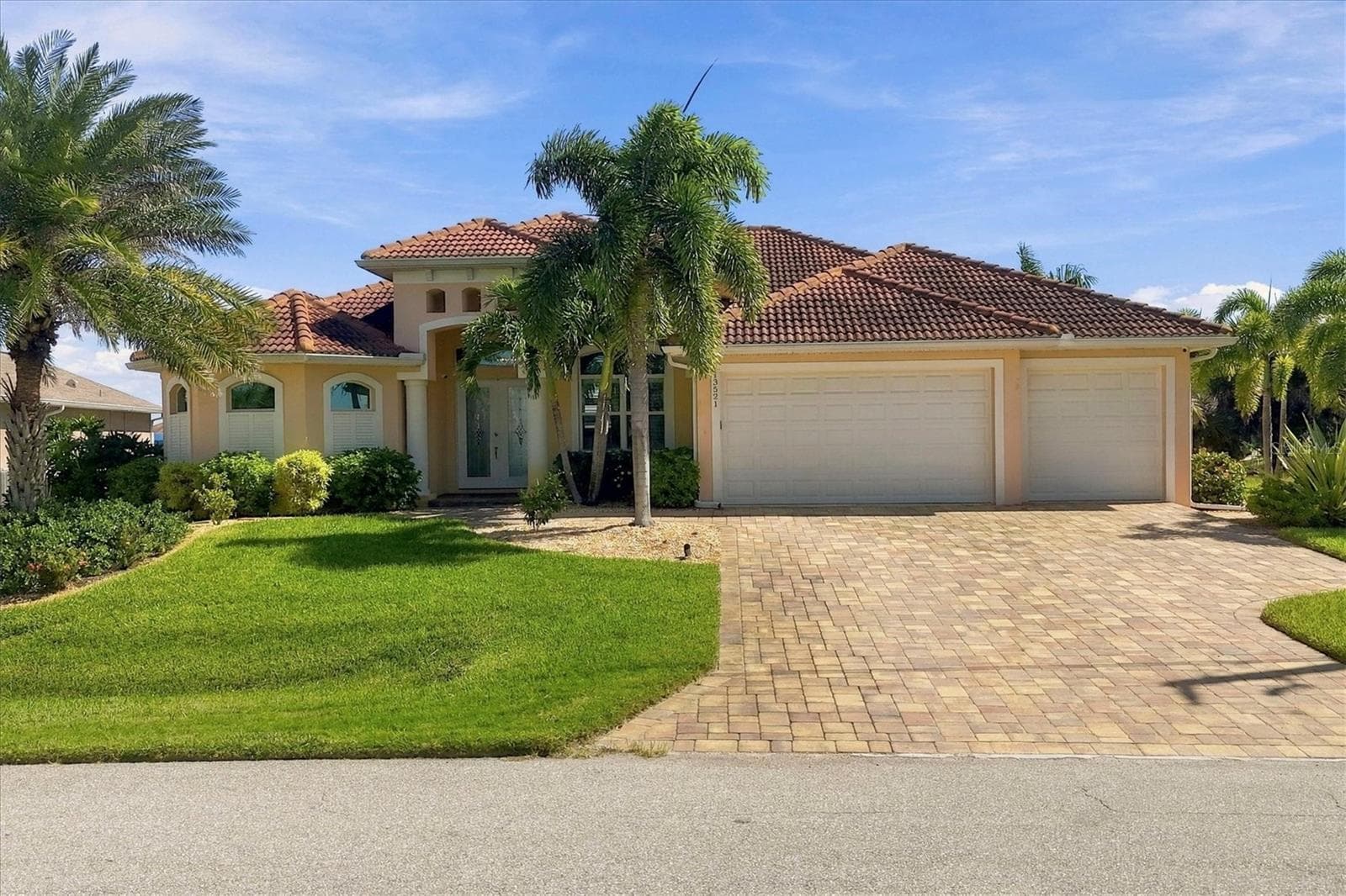 Single Family Residence at 13521 BLAKE DR, PORT CHARLOTTE, photo 2 of 42