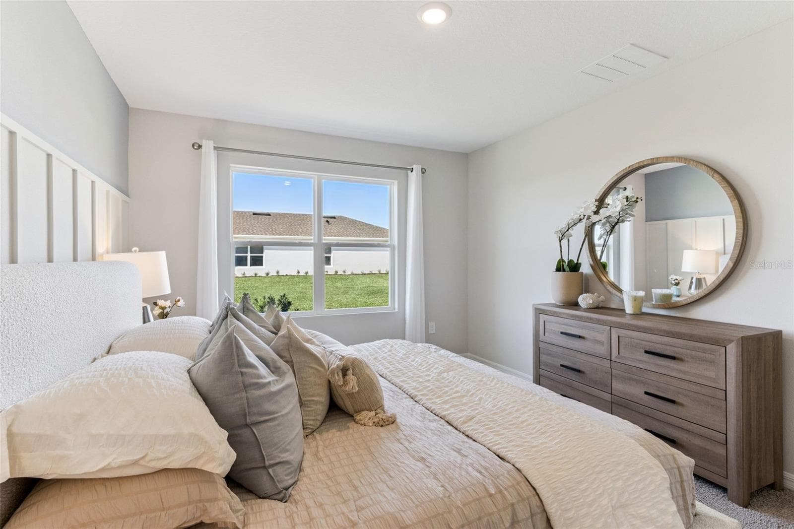 Single Family Residence at 1893 GRANDIOSE DR, LAKE HAMILTON, photo 20 of 30